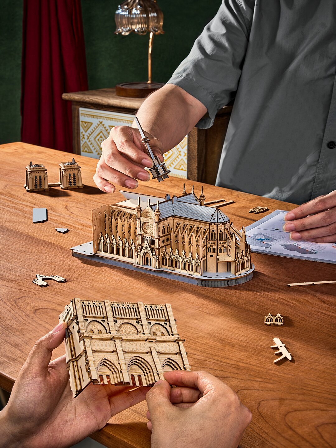 Maquete de Madeira Paris Cathedral 6