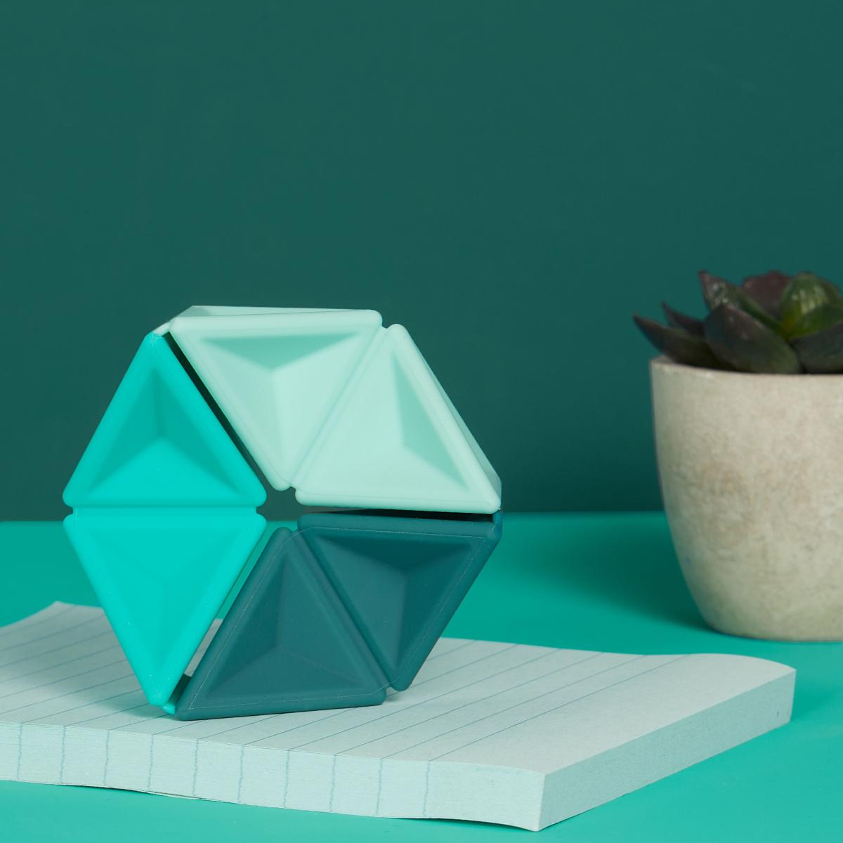 Imagen 2 de Flexágono De Silicona Infinito Speks Verde Azulado