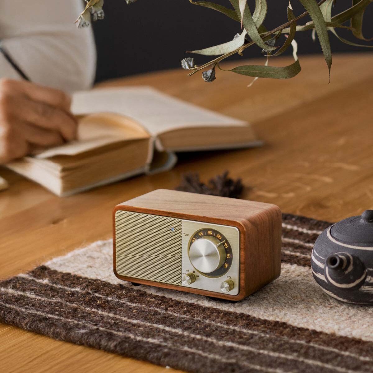 Radio Sangean WR-7 Plus con mueble de madera, FM / Bluetooth / AUX - Nogal Nogal-3