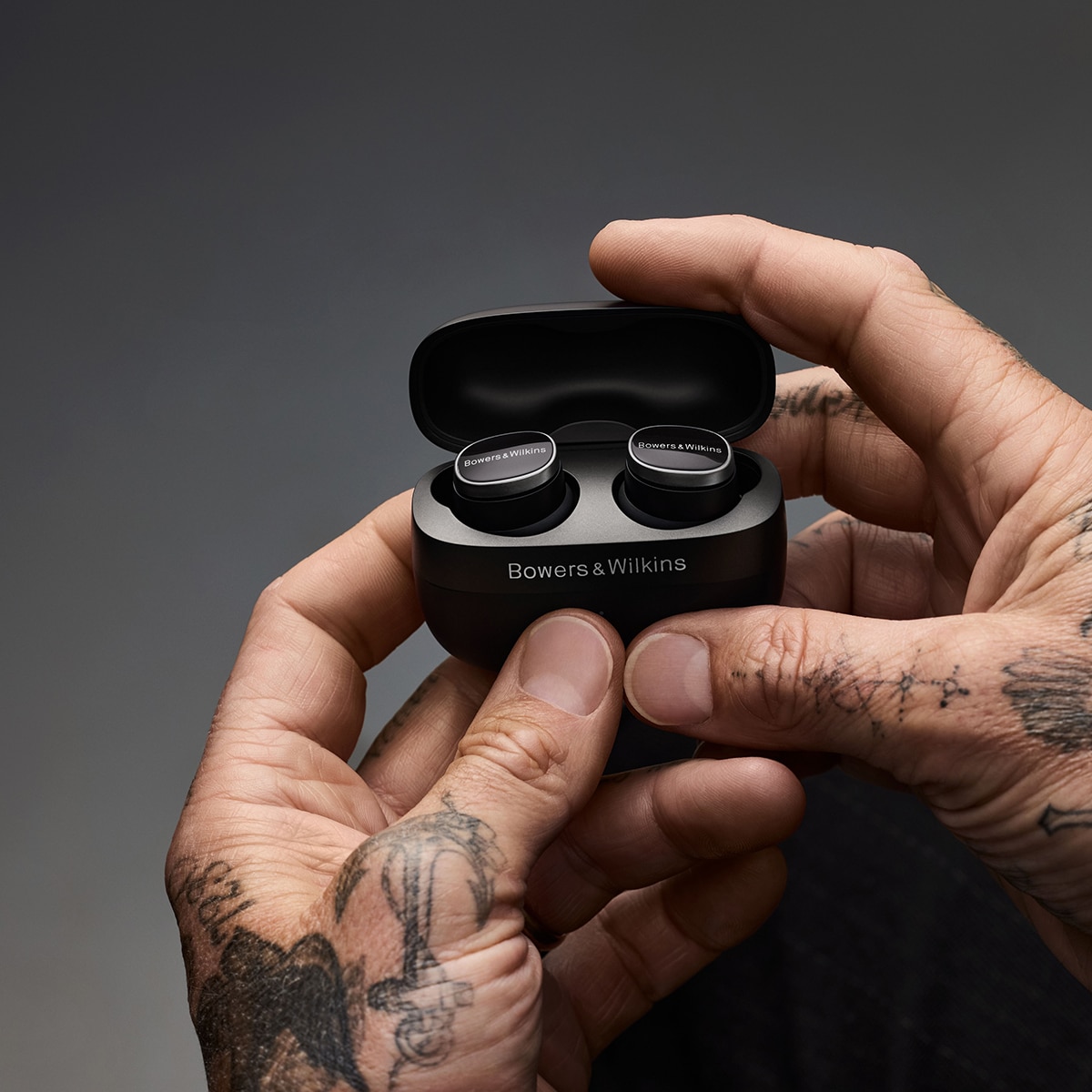 Auriculares Bowers & Wilkins Pi8 True Wireless Earbuds con cancelación de ruido Antracita-8