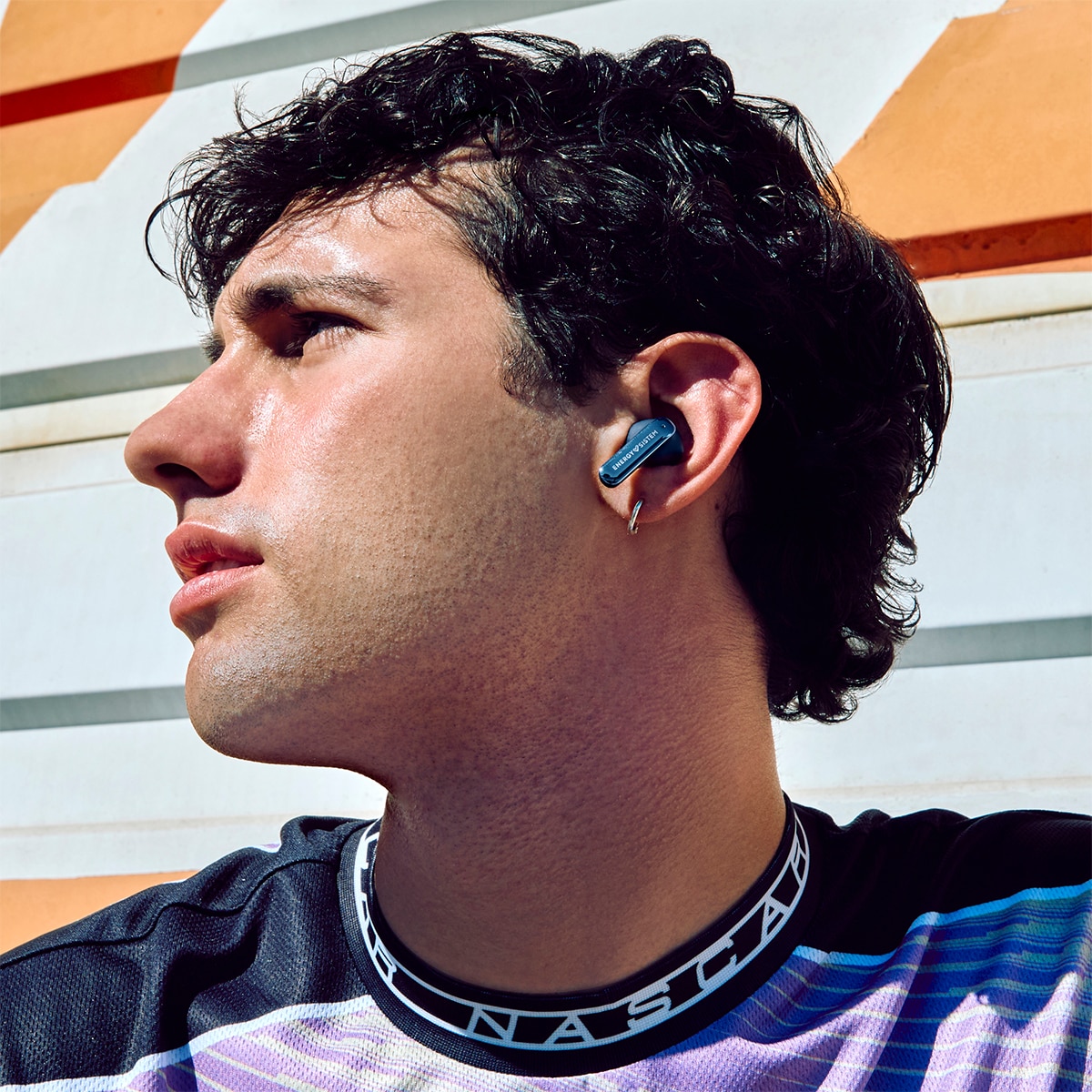 Auriculares de botón Energy Sistem Serenity ANC Ultra Bluetooth, Cancelación de Ruido Híbrida, 25h batería, Carga Inalámbrica Qi, Resistencia IPX4 Azul-9