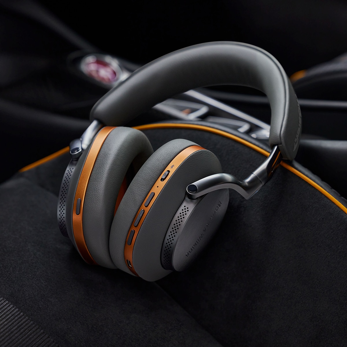 Auriculares diadema inalámbricos Bowers & Wilkins Px8 McLaren Edition, con cancelación de ruido Gris / Naranja-8
