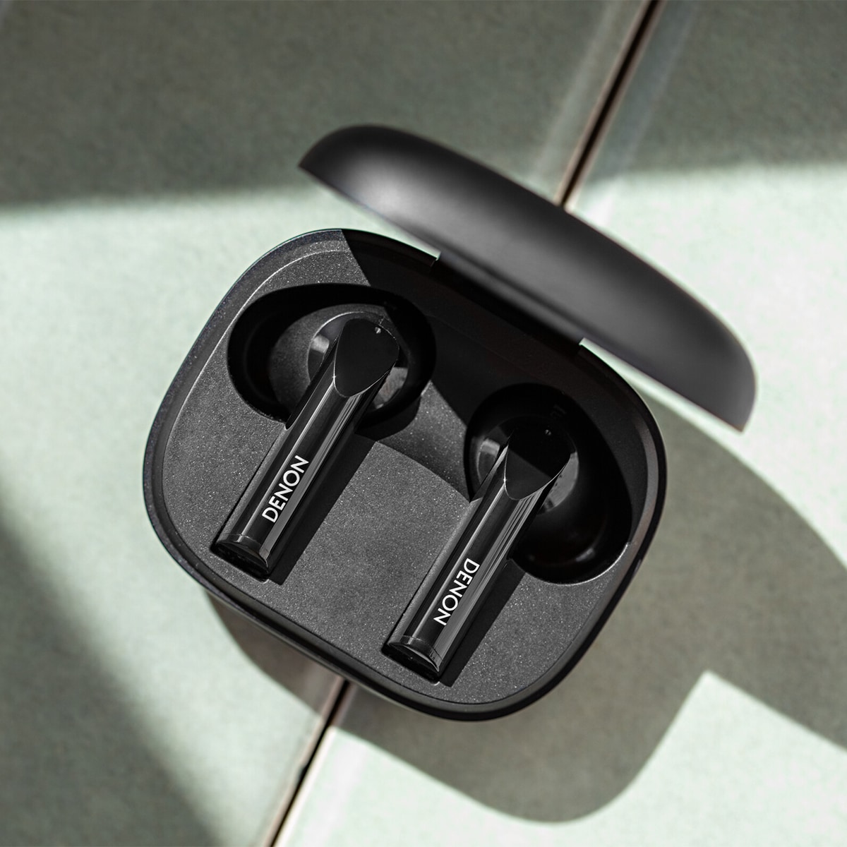 Auriculares True Wireless Denon AH-C840NCW con Cancelación de ruido Negro-9