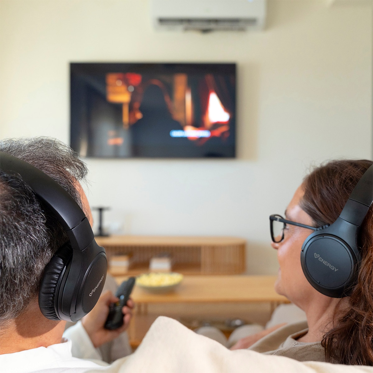 Imagen 8 de Auriculares Diadema Energy Sistem SoundTwin TV Combo, 2 Auriculares Inalámbricos, Bluetooth/RF - Negro Negro