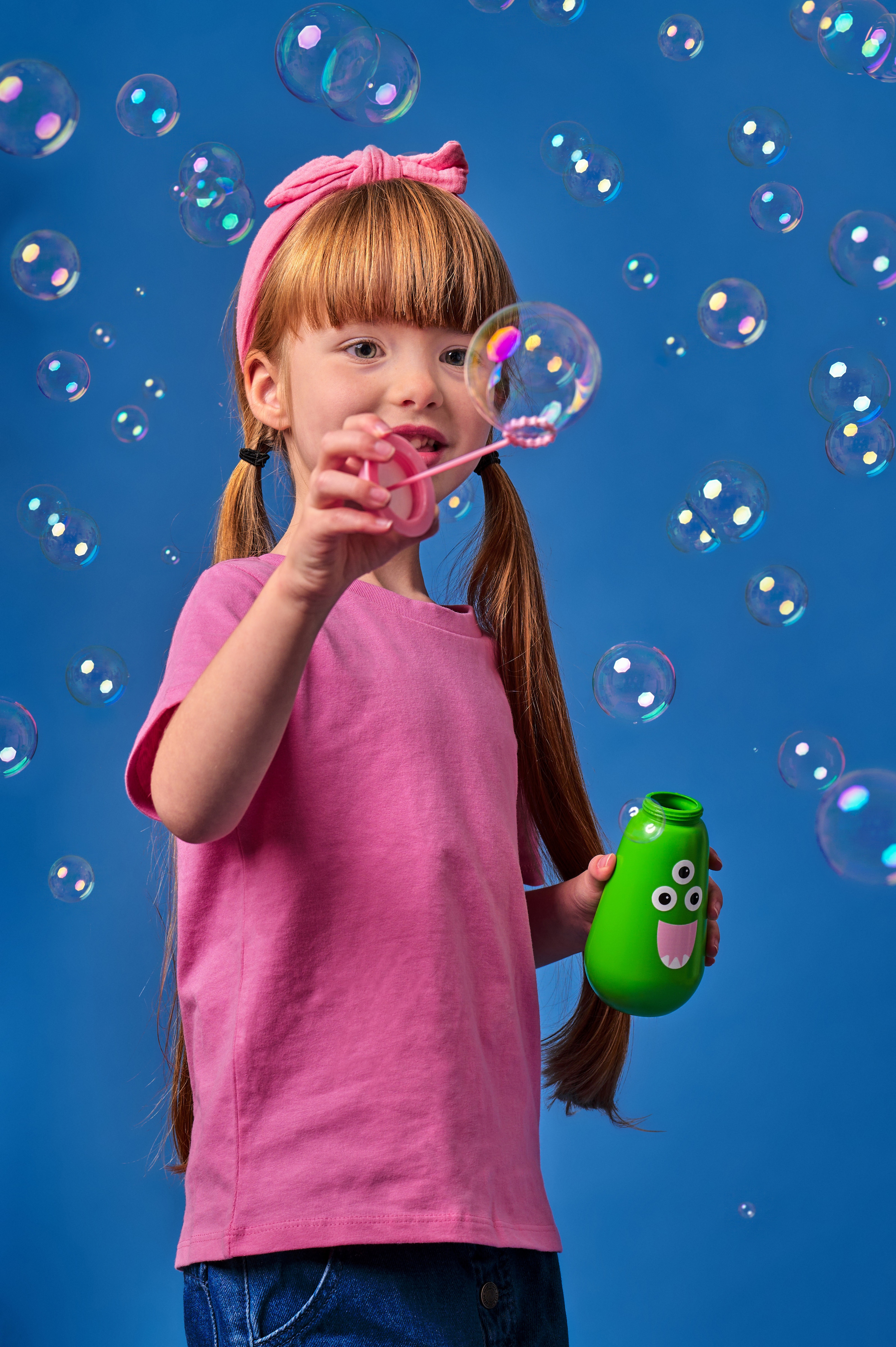 Conjunto de fabrico de bolhas Kikkerland monstruosas 4