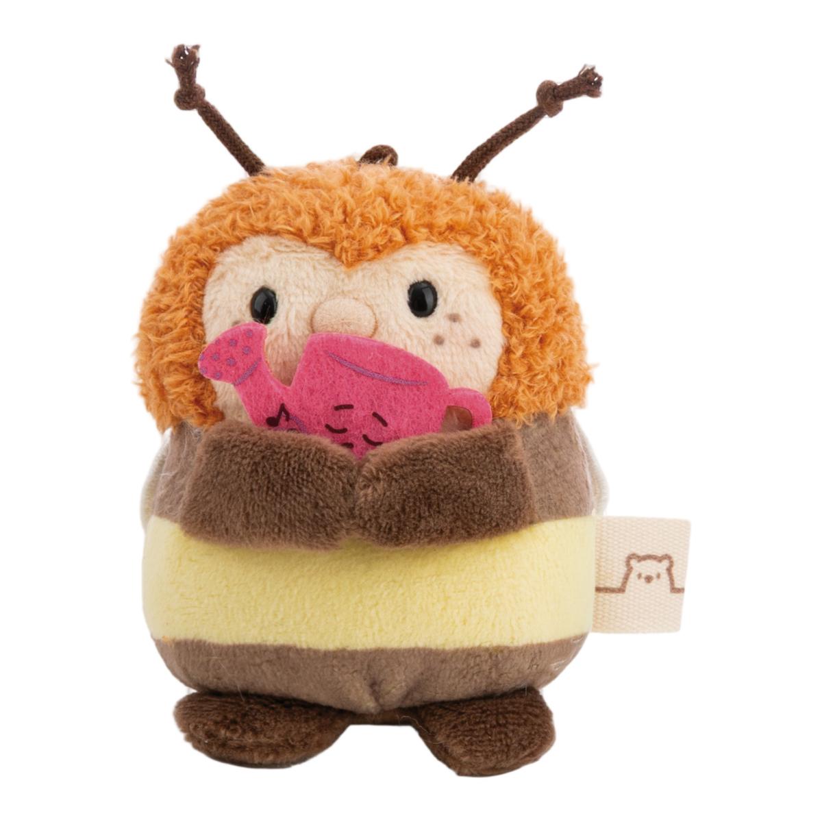Peluche NICI Mymochi Zangão Hadshi com Disfarce de Jardineiro e uma Jardineira 8cm 4