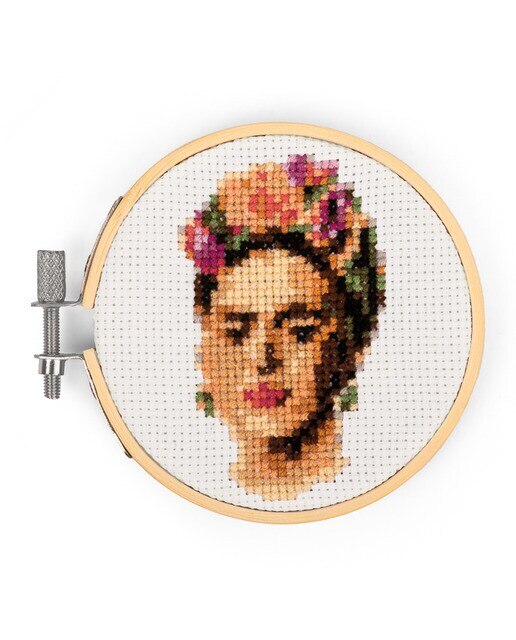 Mini ponto de cruz Frida Kahlo de Kikkerland 1