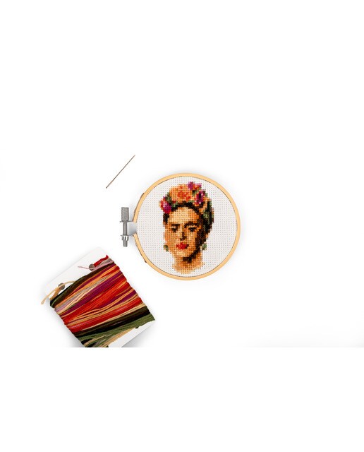 Mini ponto de cruz Frida Kahlo de Kikkerland 3