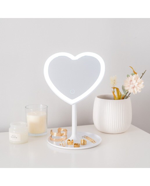 Espelho decorativo em forma de coração com fita LED 2