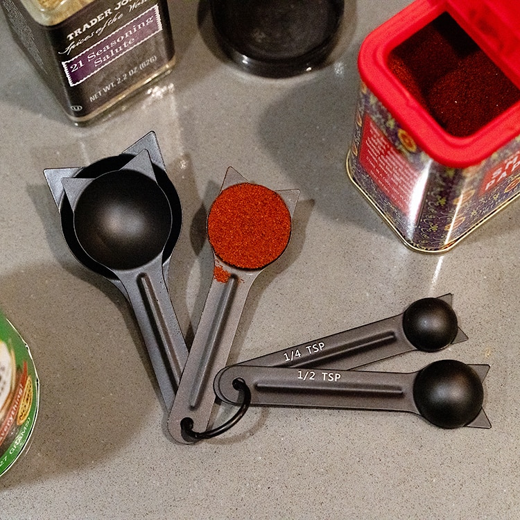 Conjunto de 5 colheres de medida Kikkerland com a forma de gatos 3
