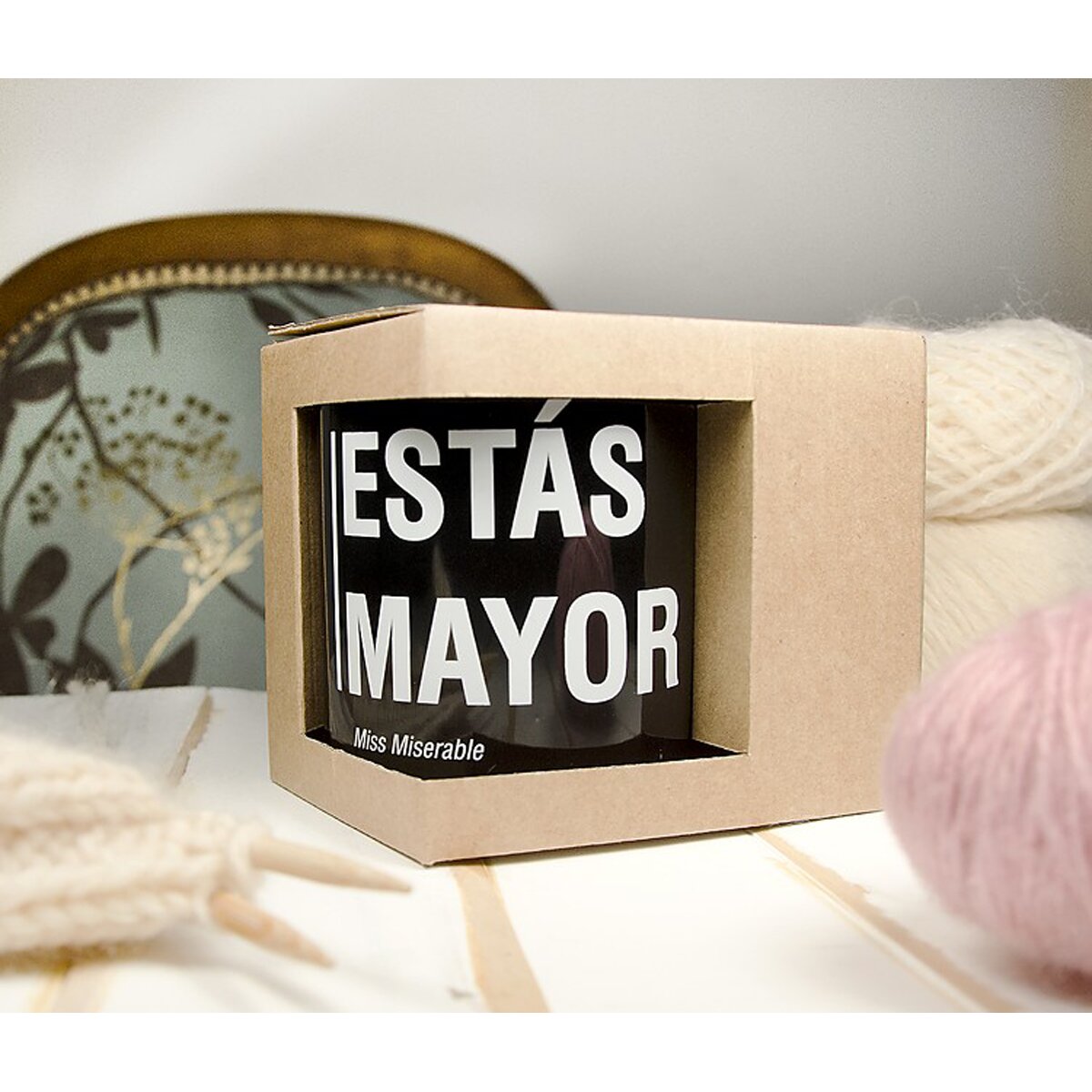 Caneca Existencialista Miss Miserable: Estas mayor 2