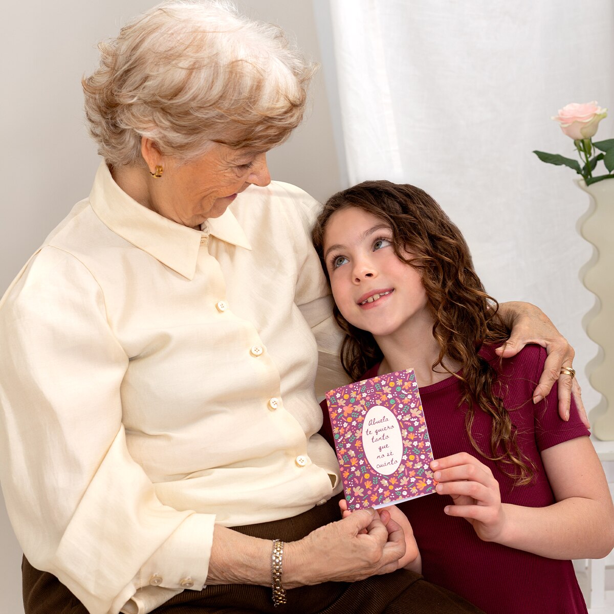 Postal UO "Abuela te quiero tanto que no sé cuanto" 2