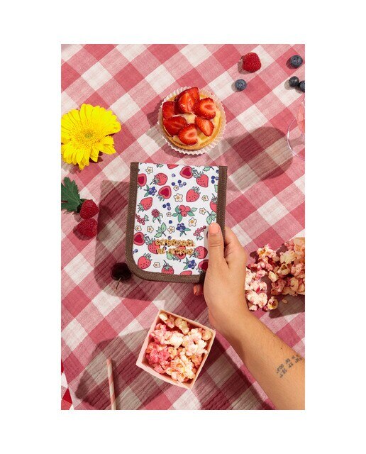 Organizador de bolso Enfermera en apuros Strawberry 2