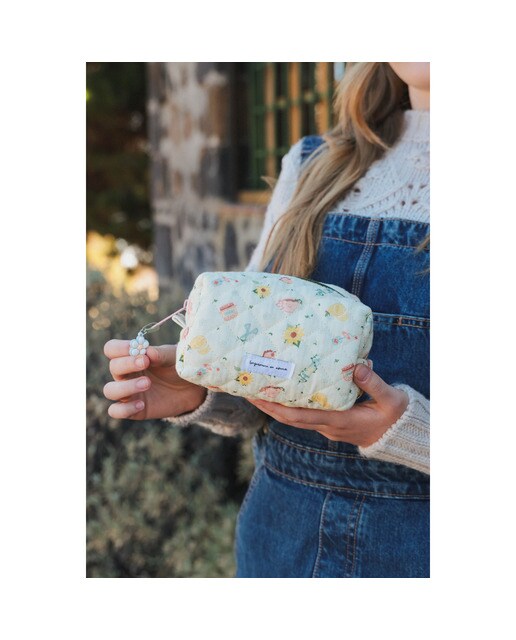 Necessaire Enfermera en apuros cottage core 3