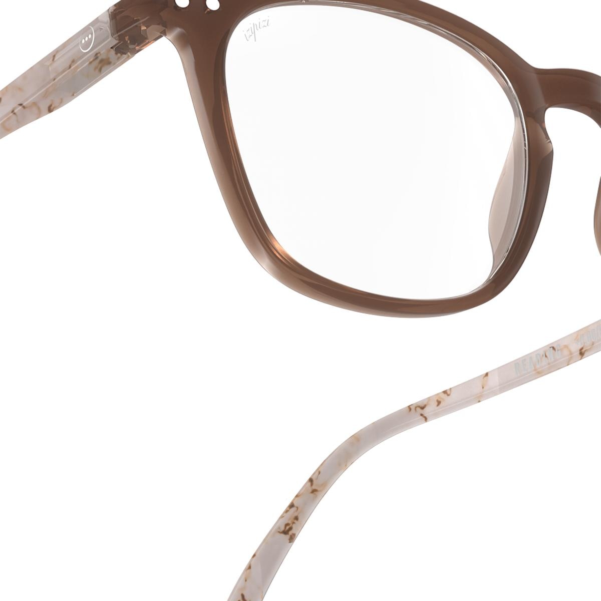 Imagen 3 de Gafas de lectura Izipizi #E forma trapecio mármol light