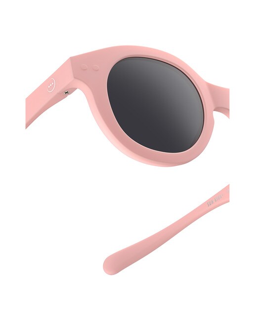 Imagen 3 de Gafas de sol para niños de 3 a 5 años Izipizi #C forma cuadrada rosa pastel