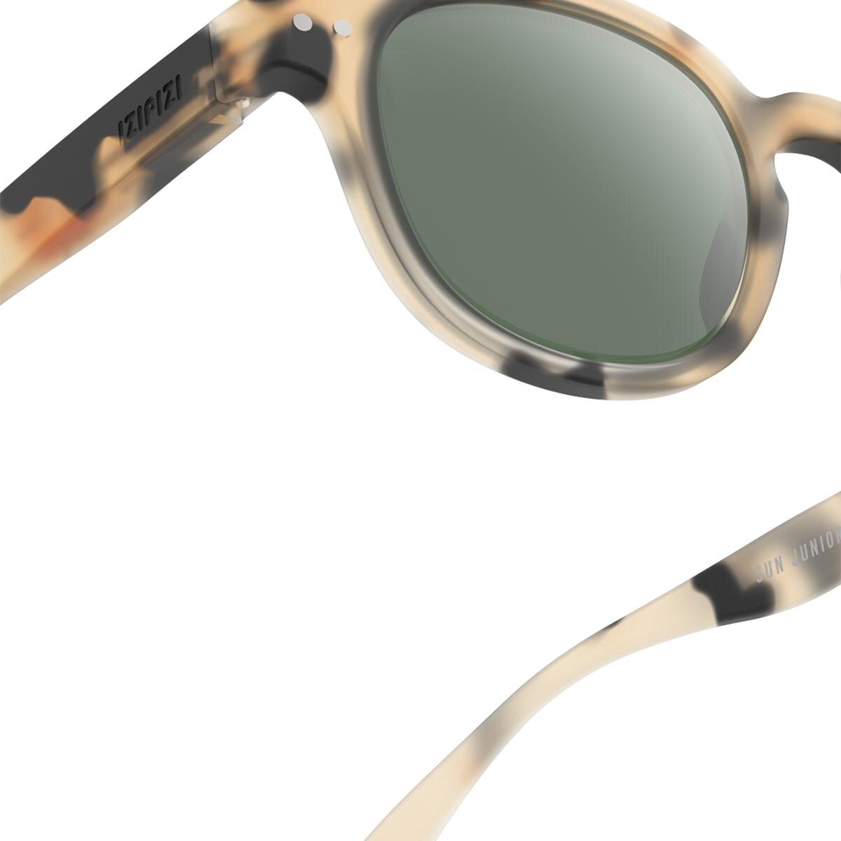 Imagen 3 de Gafas de sol para niños de 7 a 11 años Izipizi #C forma cuadrada concha light