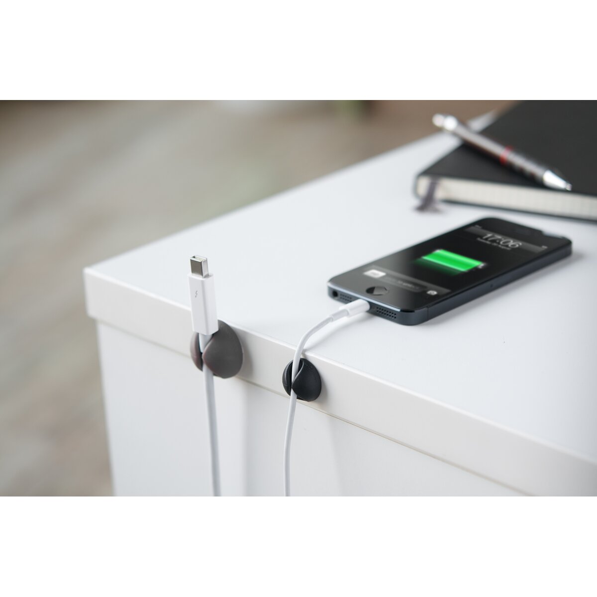 Fixador de cabos Cable Drop Mini Bluelounge Preto 3