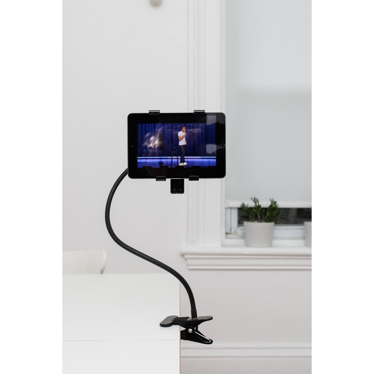 Suporte flexível com mola Kikkerland para tablet preto 3