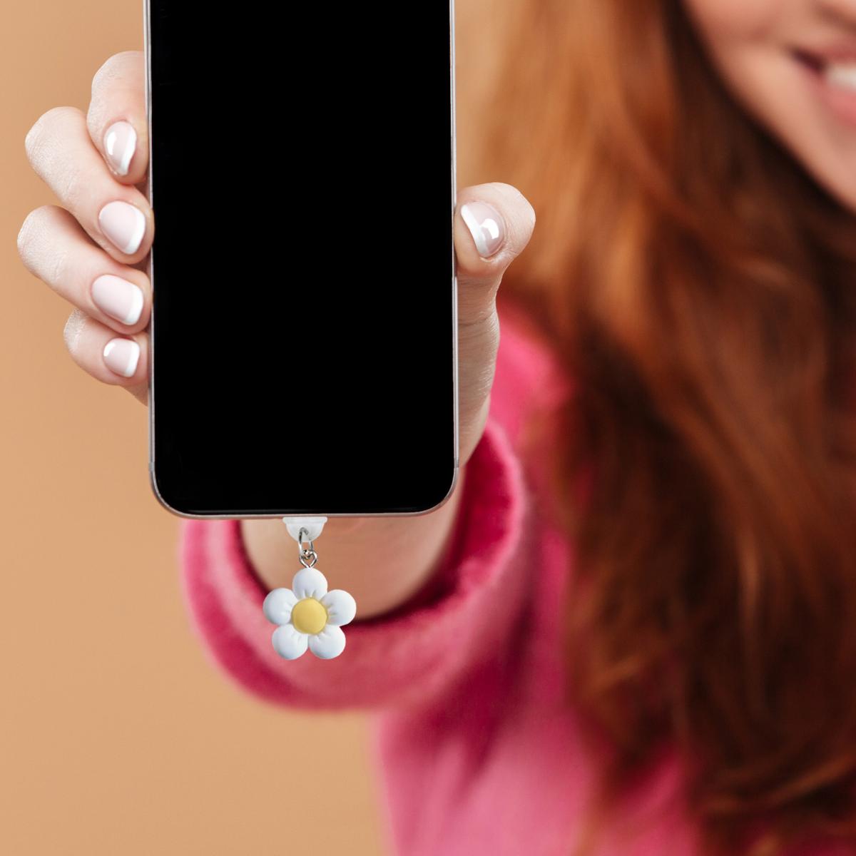 Charm de Flor Branca para móvel Tipo C 8