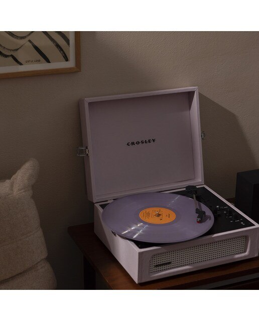 Gira-discos Modern Marketing Concepts INC Bluetooth Crosley Voyager rosa Rosa-8