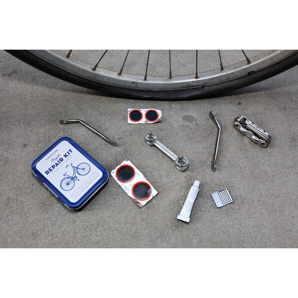 Kit de Reparação de Bicicletas Kikkerland 2