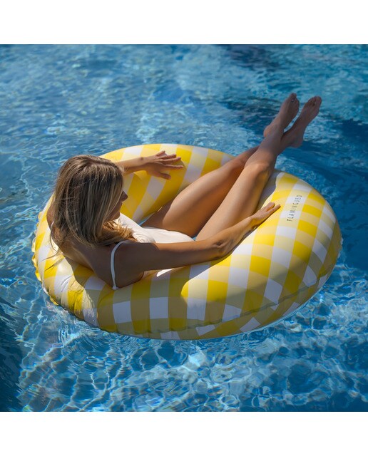 Imagen 4 de Flotador redondo hinchable extragrande Flamingueo con estampado vicky amarillo