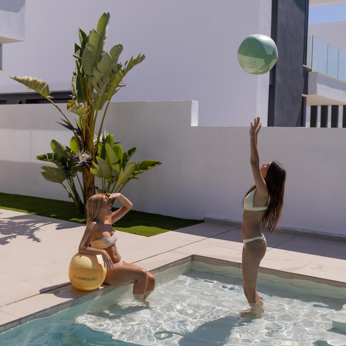 Bola Insuflável grande praia e piscina amarilla 3