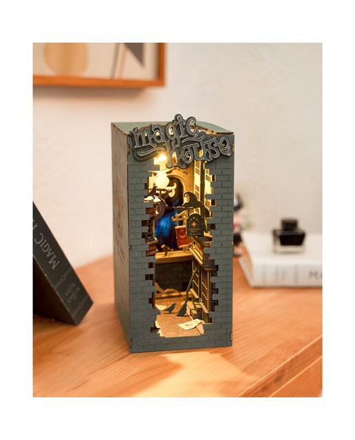 Maquete de Base para Livros Rolife Magic House 2