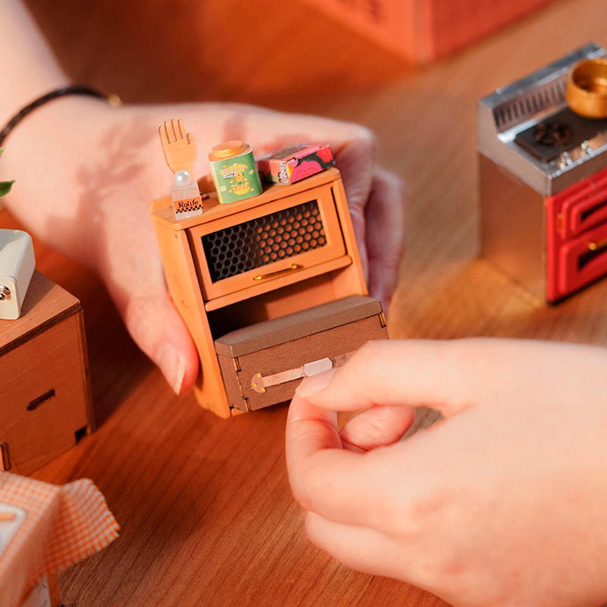 Maqueta de casa em miniatura Rolife Betty´S Kitchen 4