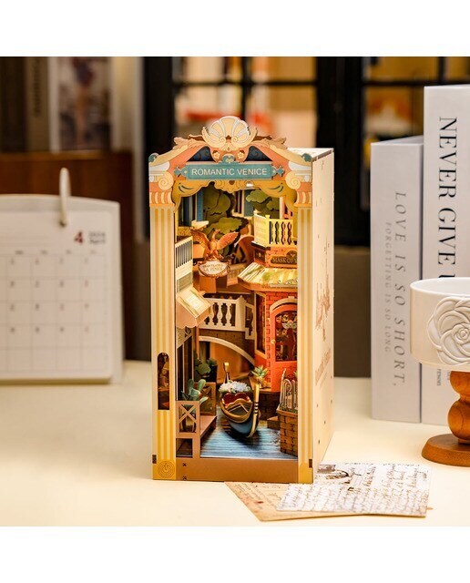Maqueta de suporte para livros Rolife Romantic Venice 2