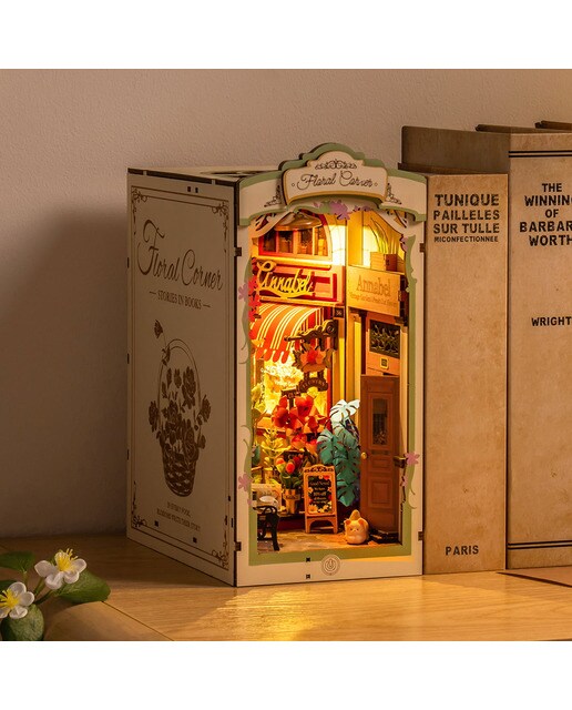 Maqueta de suporte para livros Rolife Floral Corner 6