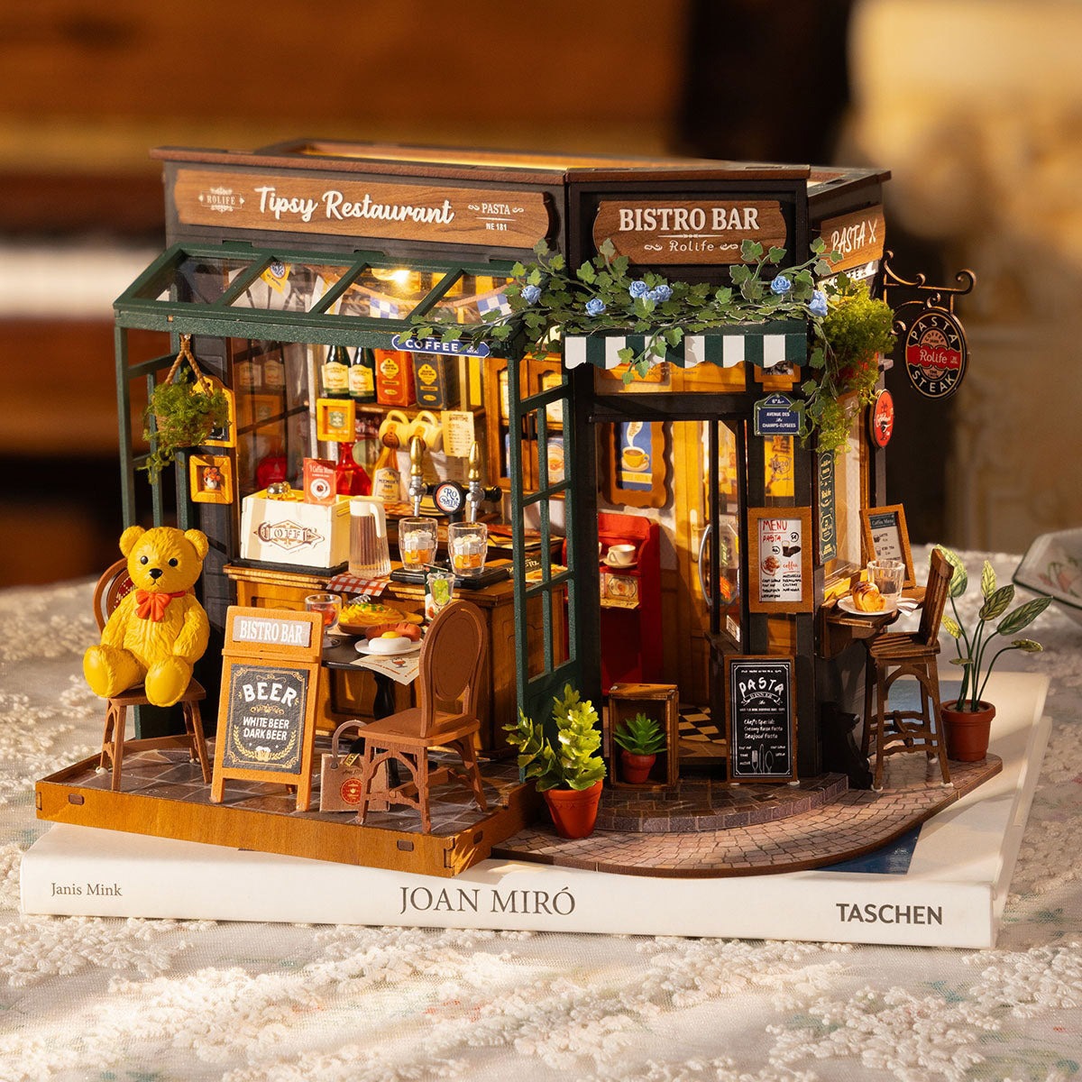 Maqueta de casa em miniatura Rolife Tipsy Restaurant 2