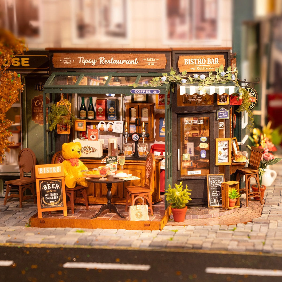 Maqueta de casa em miniatura Rolife Tipsy Restaurant 4