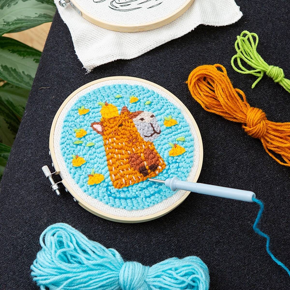 Kit de agulha de perfuração com desenho de capivara  Kikkerland 2