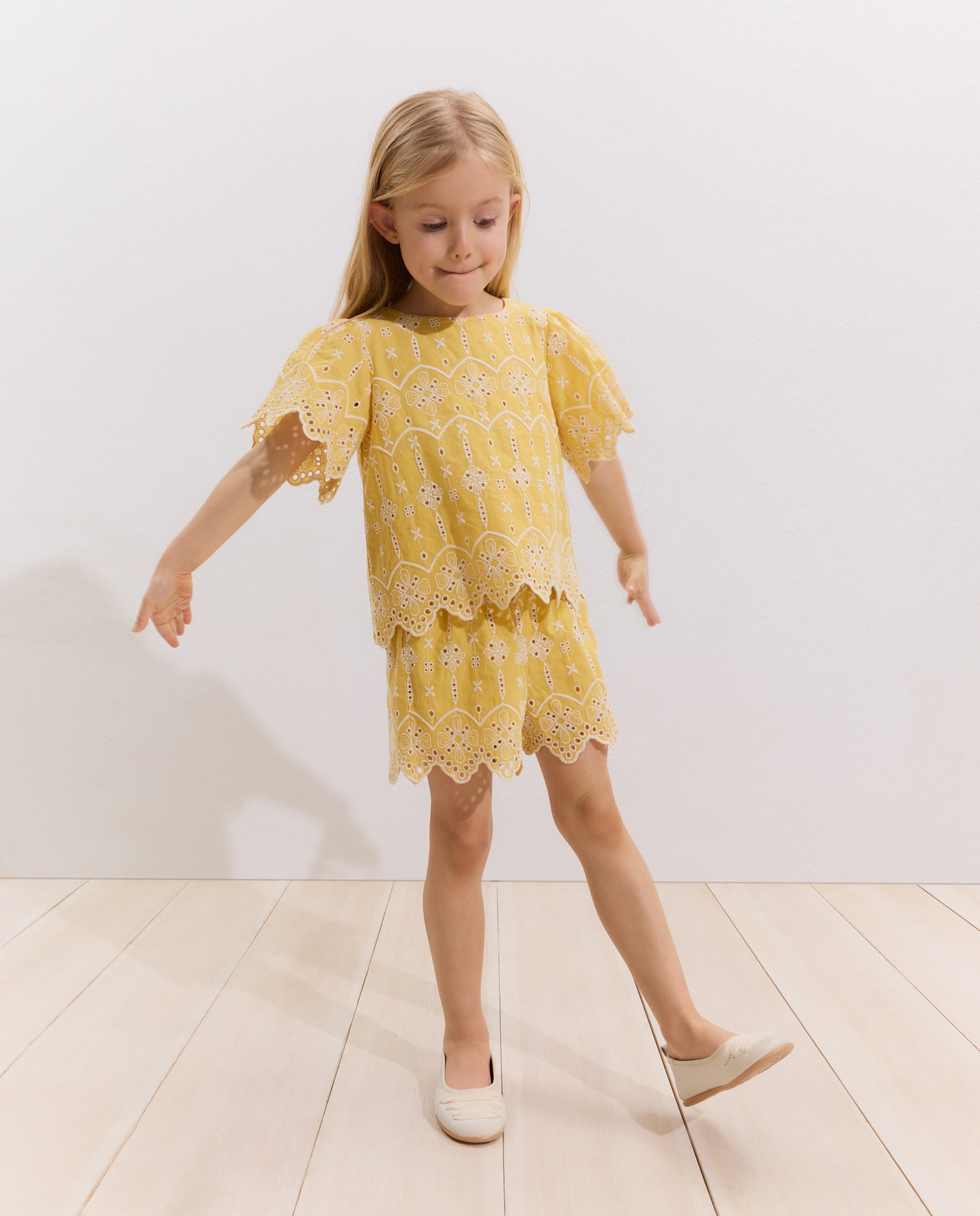 Calções de menina Coconut El Corte Inglés Amarelo-limão-1