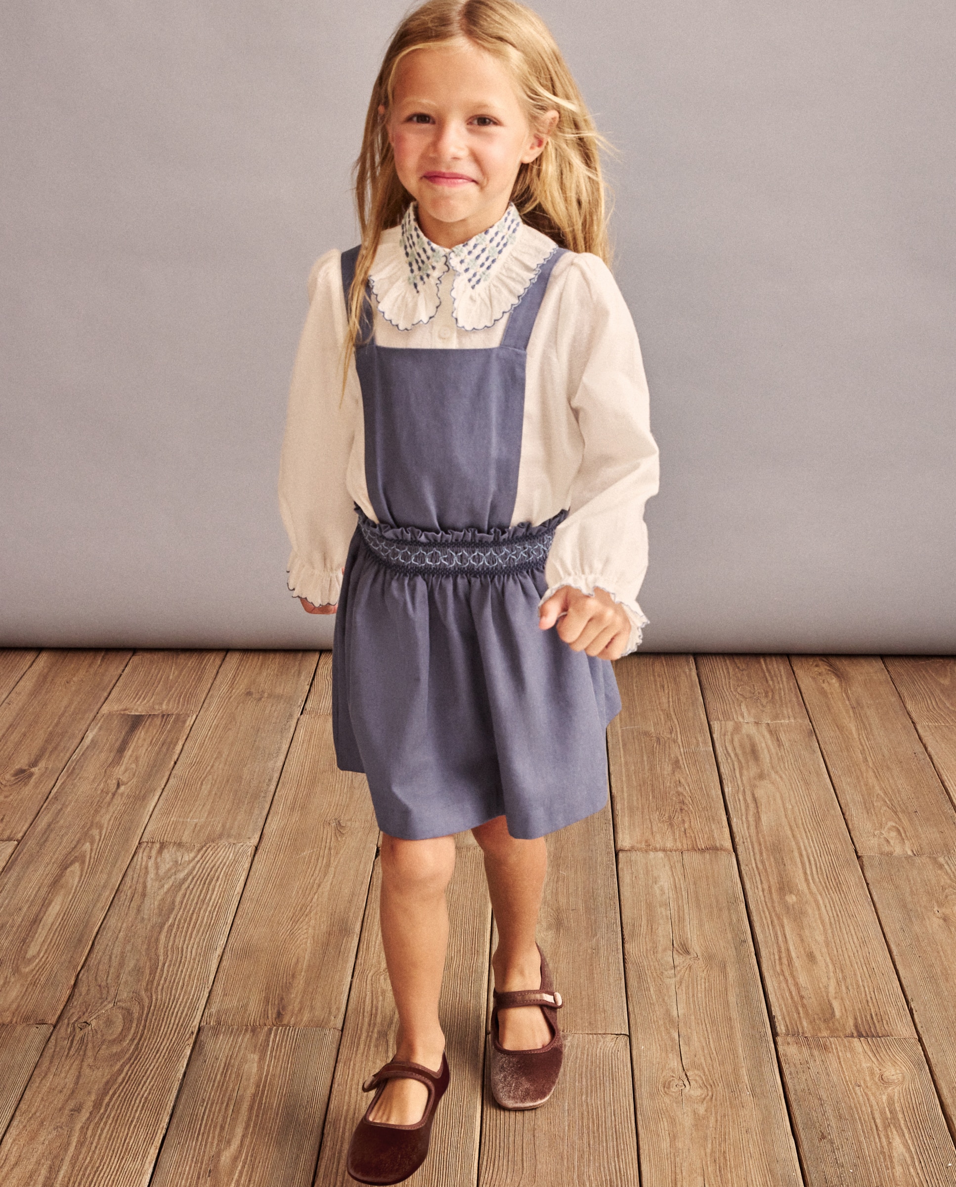 Blusa com Manga Comprida e Gola Bordada Branco-2