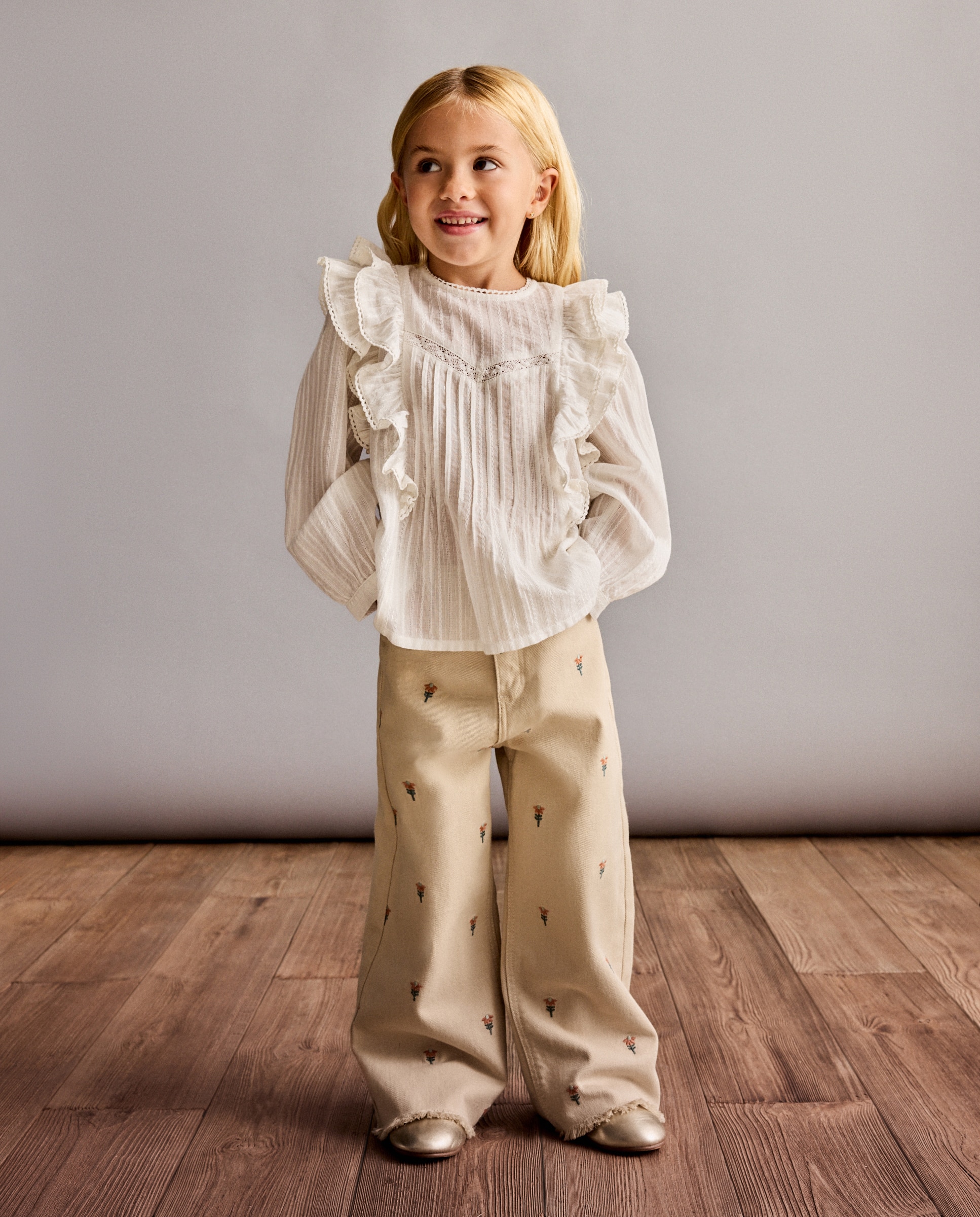 Camisa Dobby com Folhos e Tira Inserida Branco-marfim-4