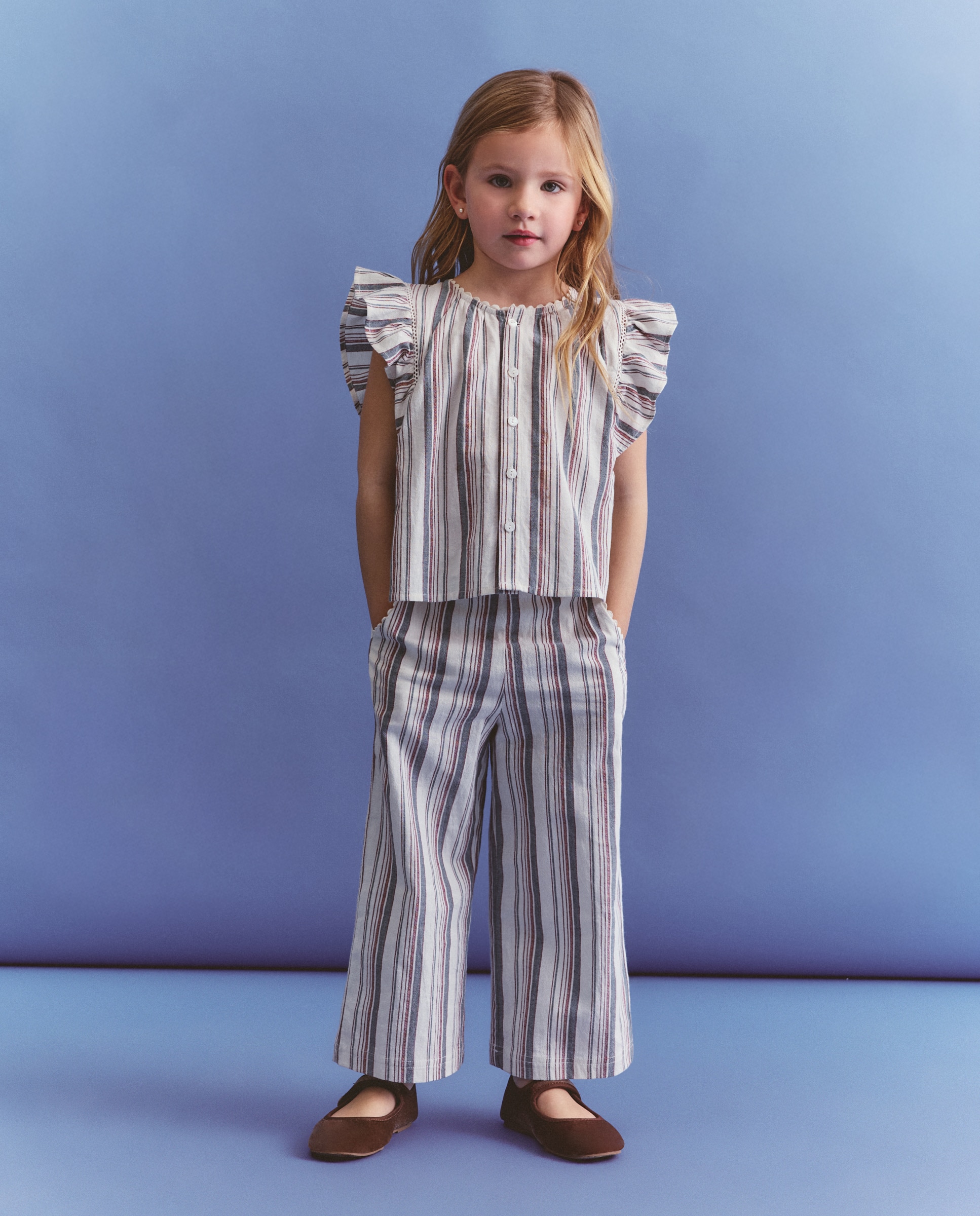 Imagen 0 de Pantalón bolsillos de niña Verde