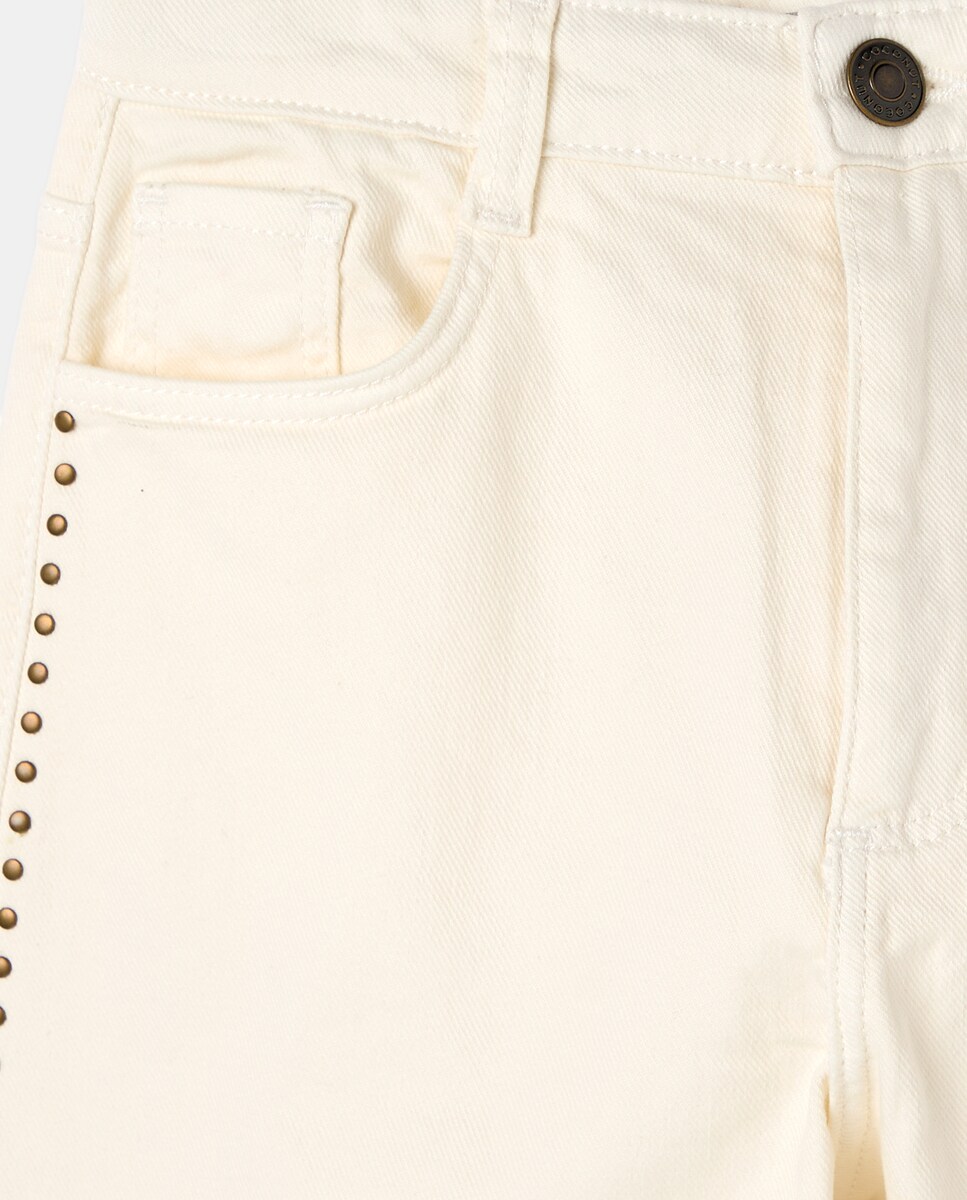 Jeans com Tachas 120 Cru-5