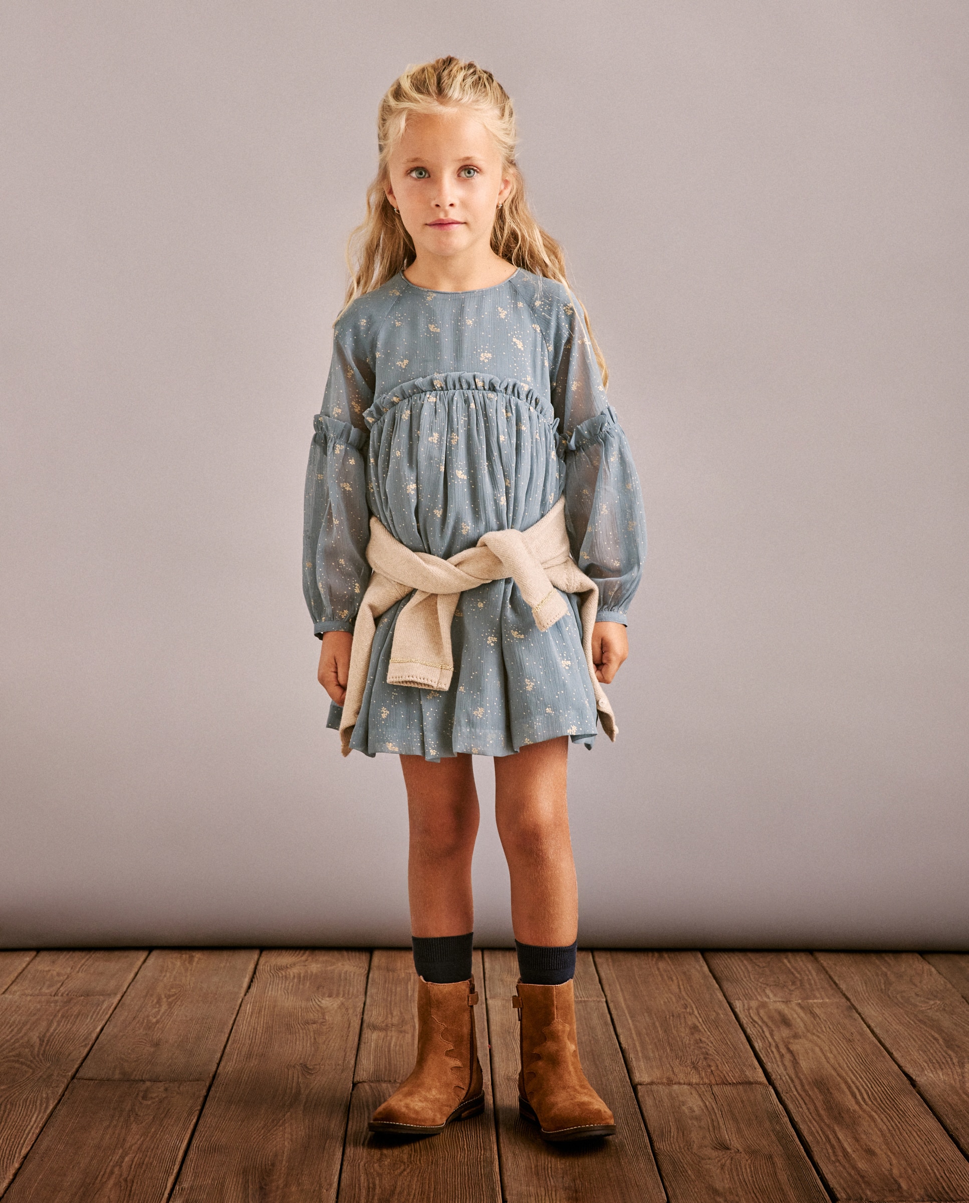 Vestido Ondulado Liso com Manga Comprida e Brilho Chumbo-1