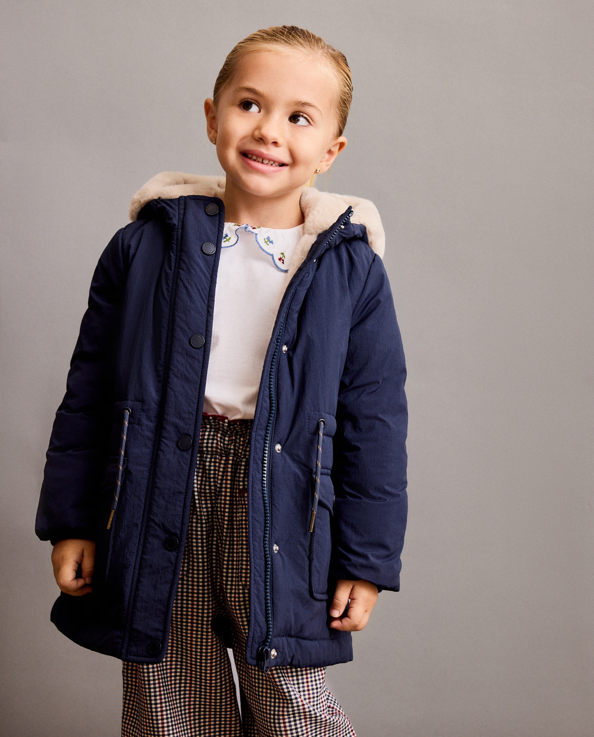 Parka coreana de niña con capucha con pelo - Coconut El Corte Inglés - Azul marino Azul marino-3