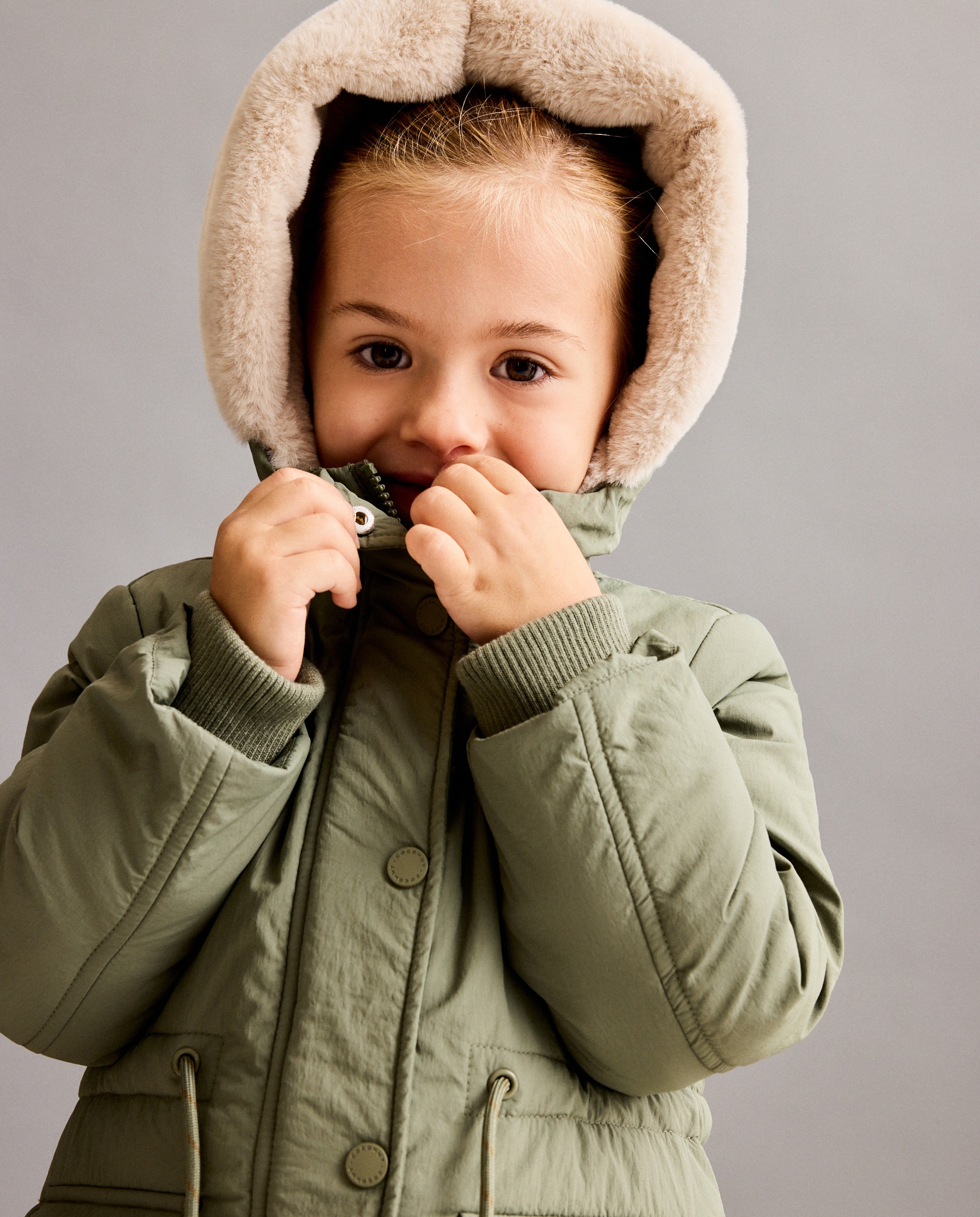 Parka coreana de niña con capucha con pelo - Coconut El Corte Inglés - 520 Kaki 520 Kaki-4