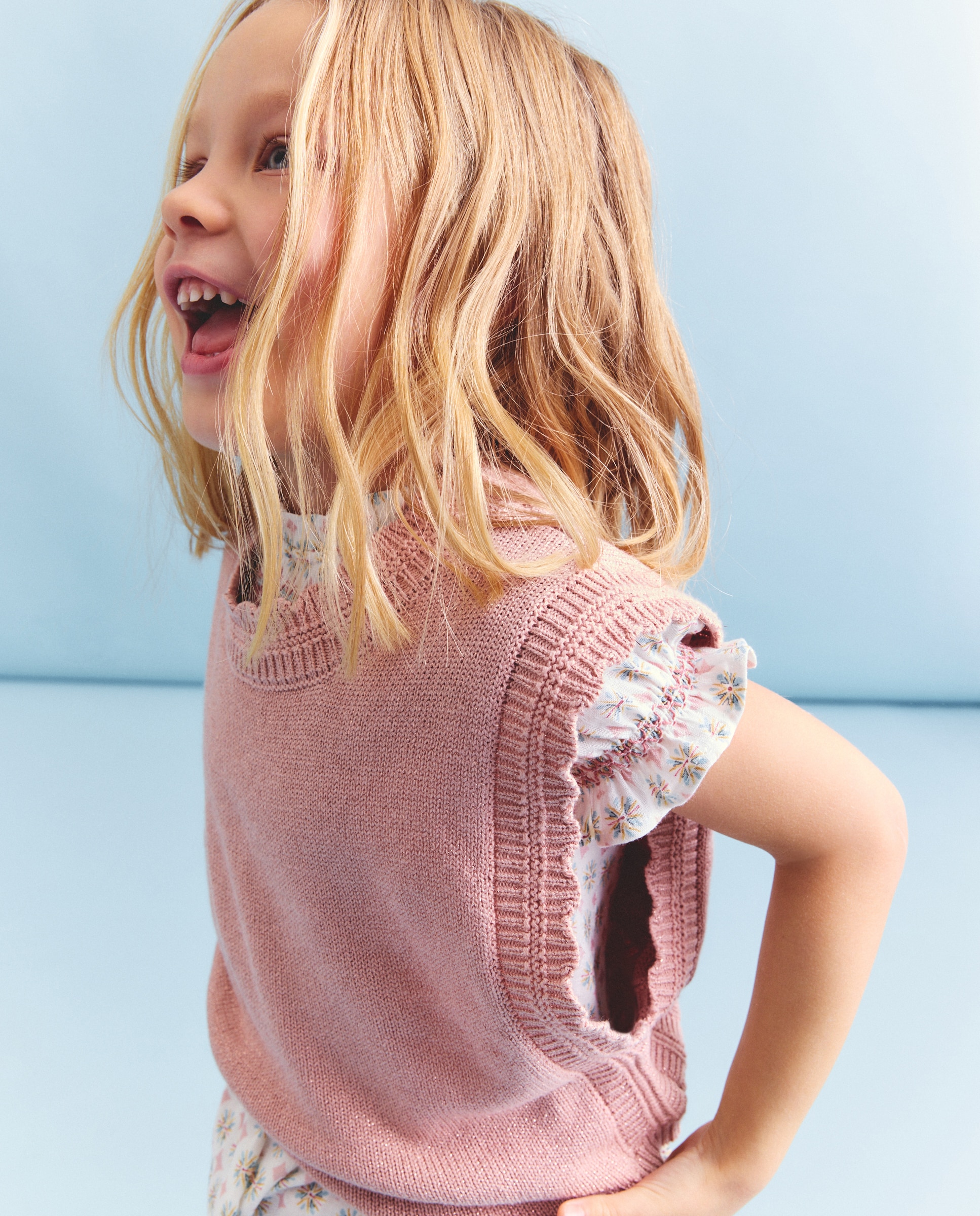 Chaleco cerrado con cuello y lateral con fextón lurex de niña - Coconut El Corte Inglés - 220 Rosa palo 220 Rosa palo-1