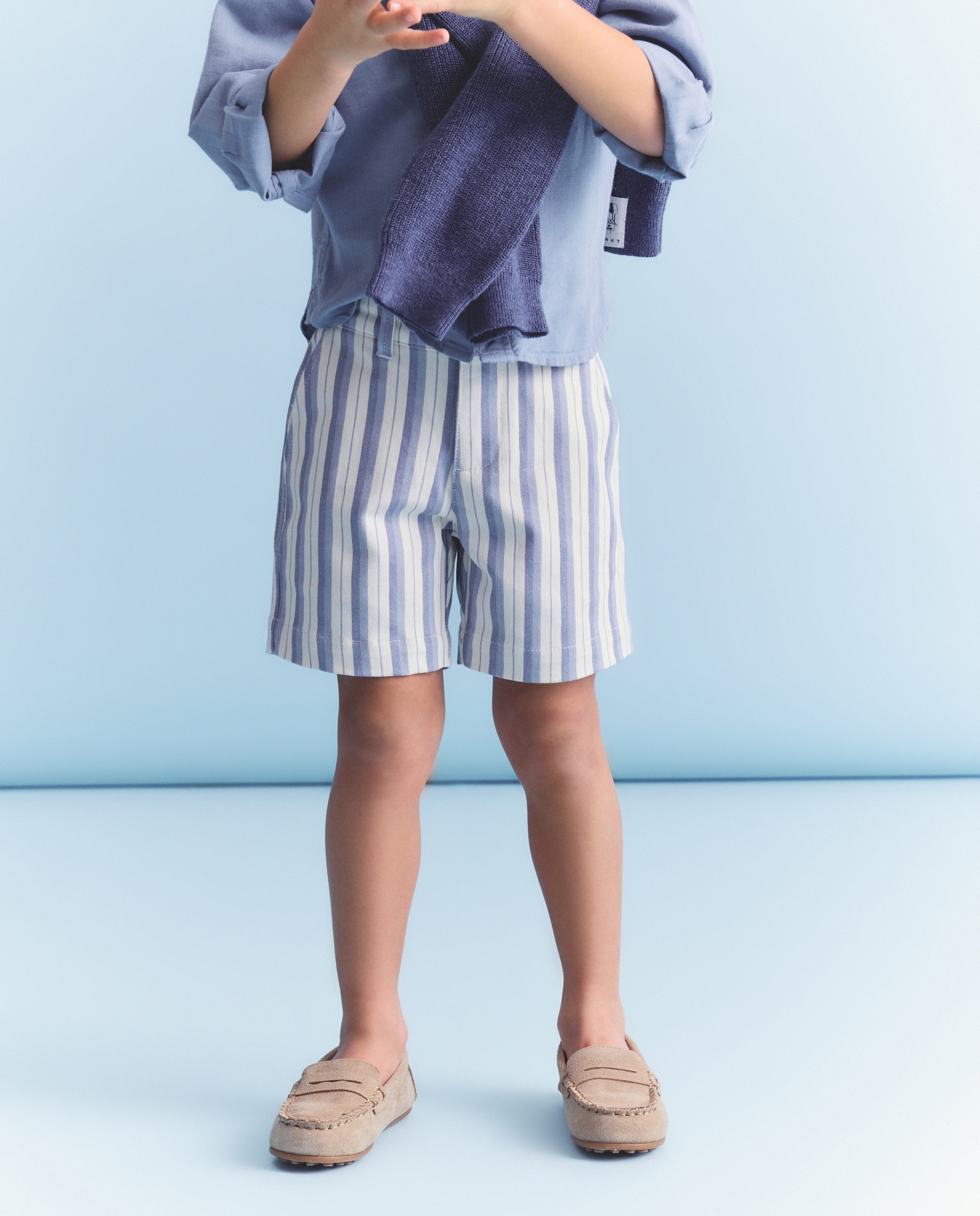 Bermudas Chino de Sarja com Risca de Fantasia Coconut El Corte Inglés Azul-2