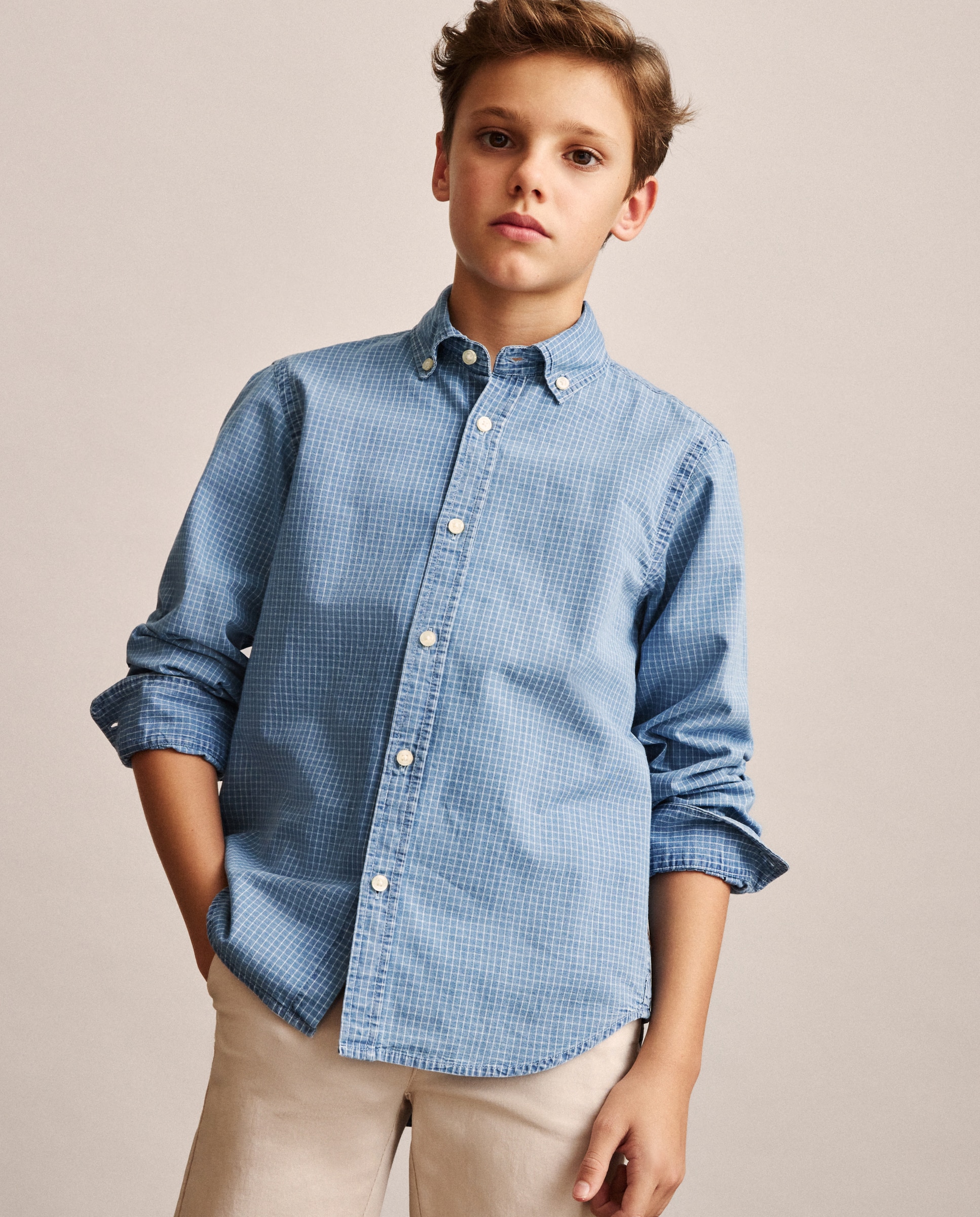 Imagem 0 de Camisa em Tecido de Ganga aos Quadrados com Manga Comprida