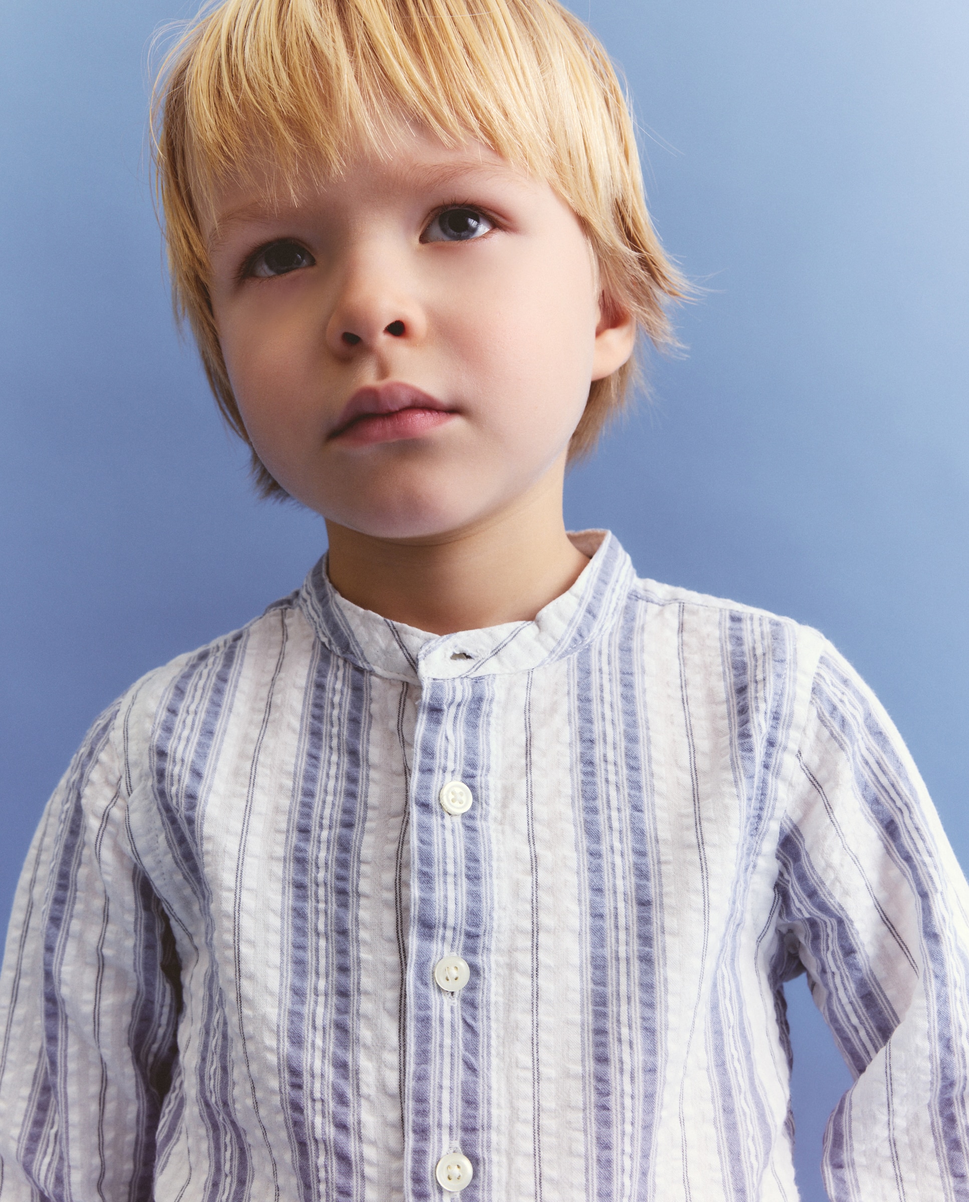 Camisa de Manga Comprida com Gola à Padre e Risca Bicolor Azul-4