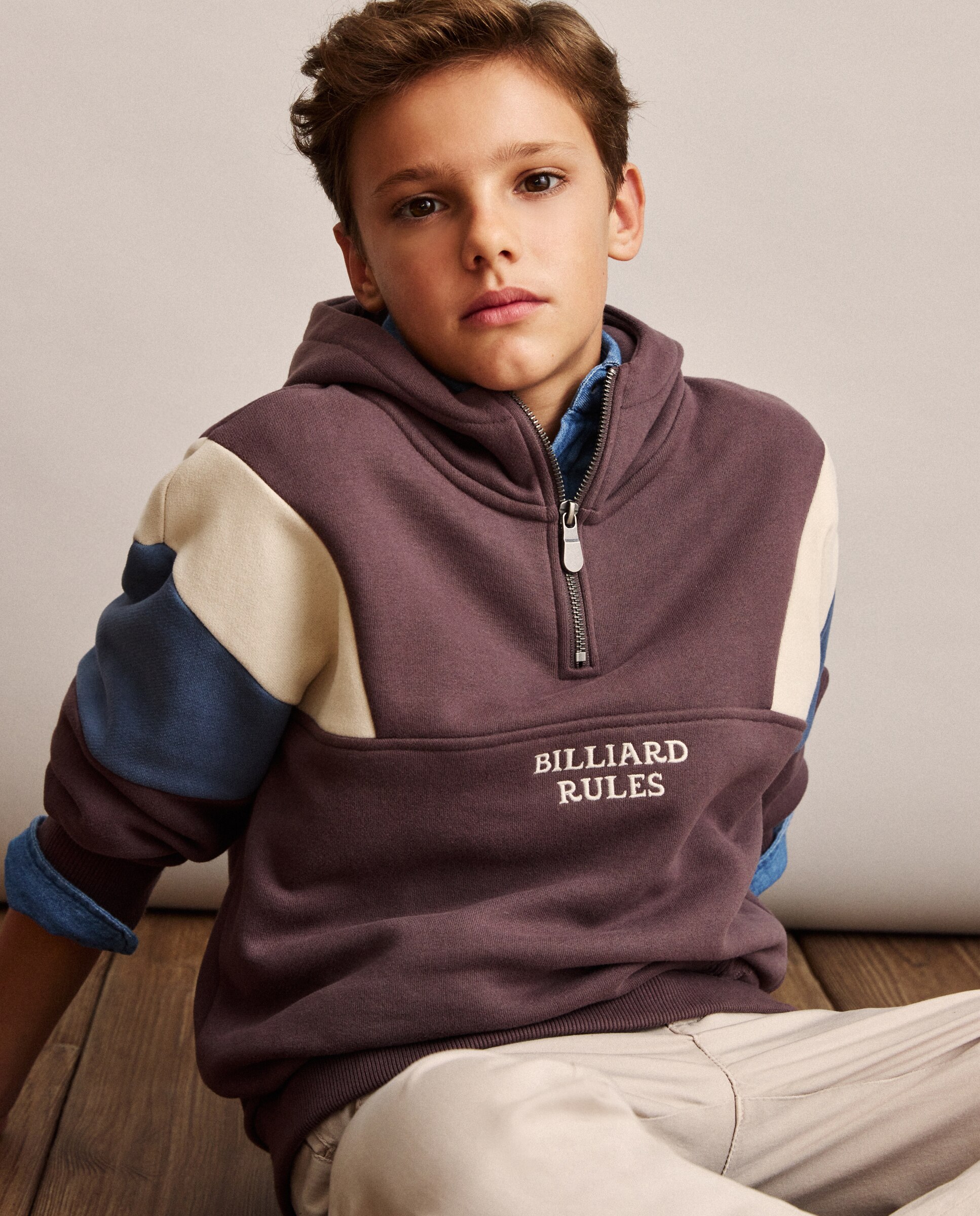 Sweatshirt com Capuz e Fecho de Correr com Color Block Multicolor-1