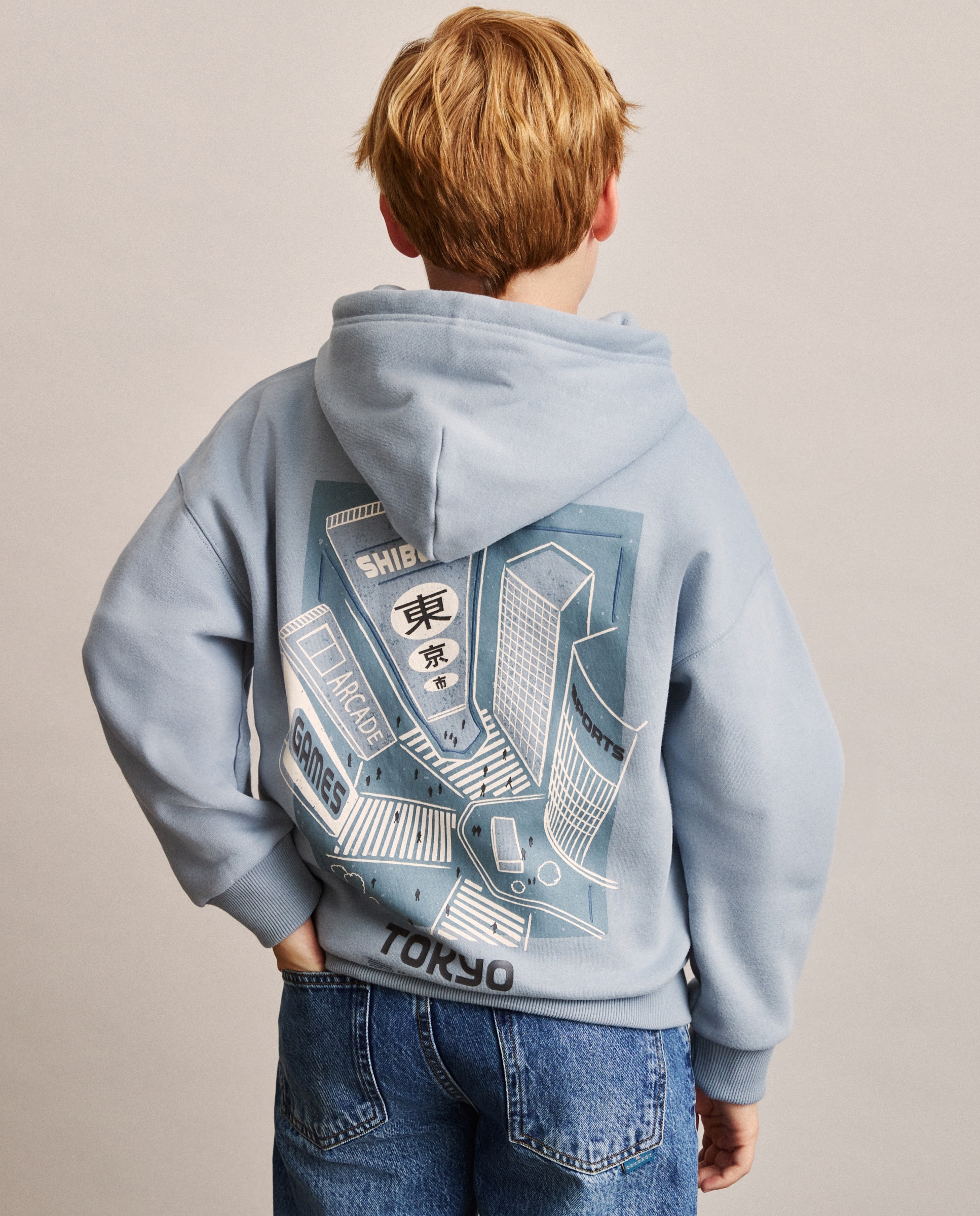 Sweatshirt com Capuz Oversize e Bolso Canguru 410 Azul Claro-3