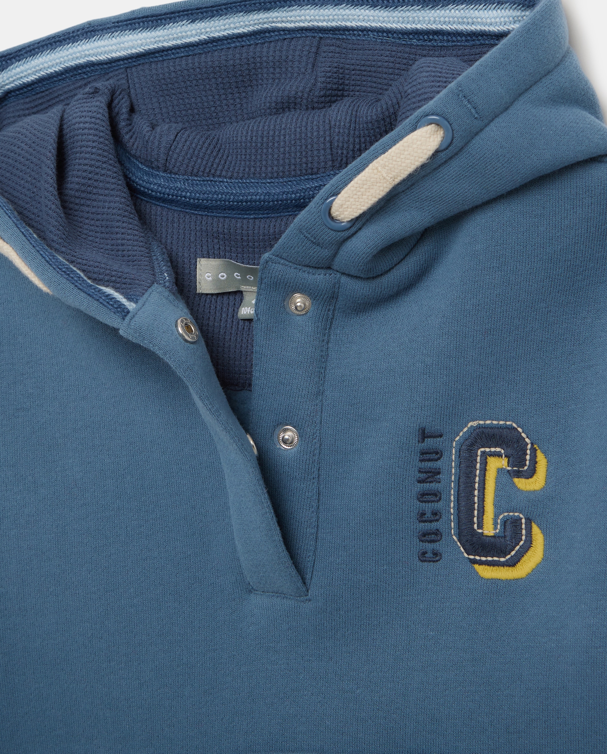 Sweatshirt de Capuz com Carcela, Estampado Posicional de Fantasia e Bolso Canguru Azul-escuro-5